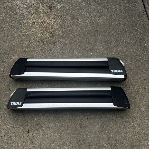 Thule Black and Silver Snowboard attachment set. - Picture 1 of 1